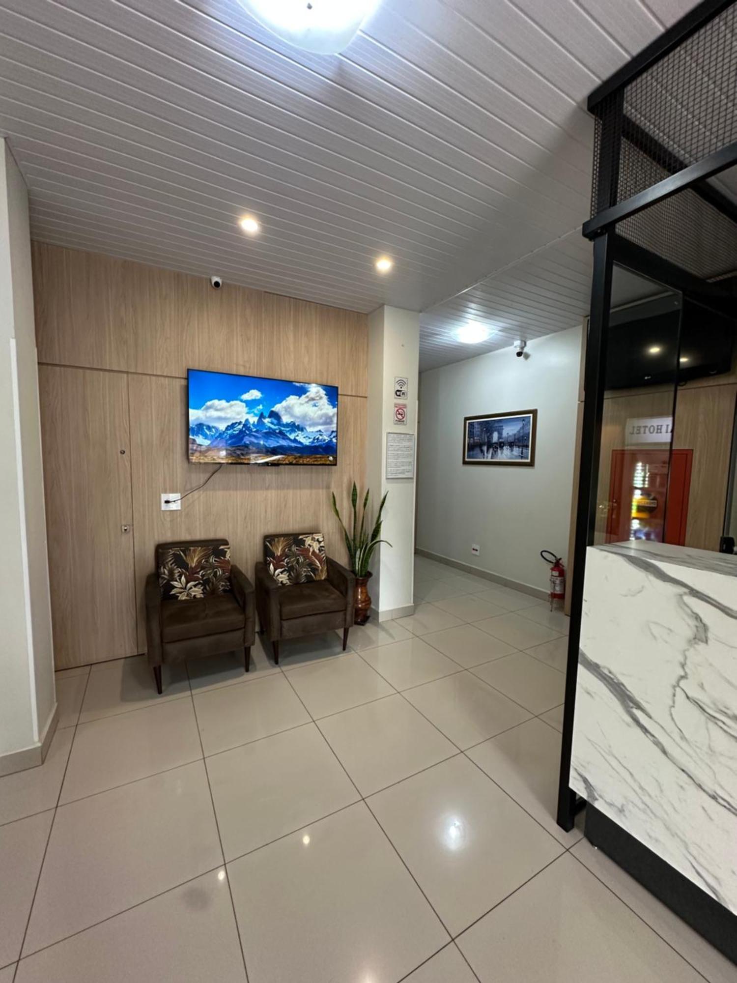 Rai Hotel - Proximo A Prefeitura Cascavel  Zewnętrze zdjęcie